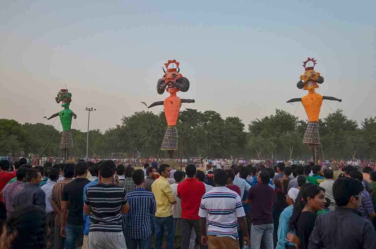 Dusshera Parkings  Save your Vehicles