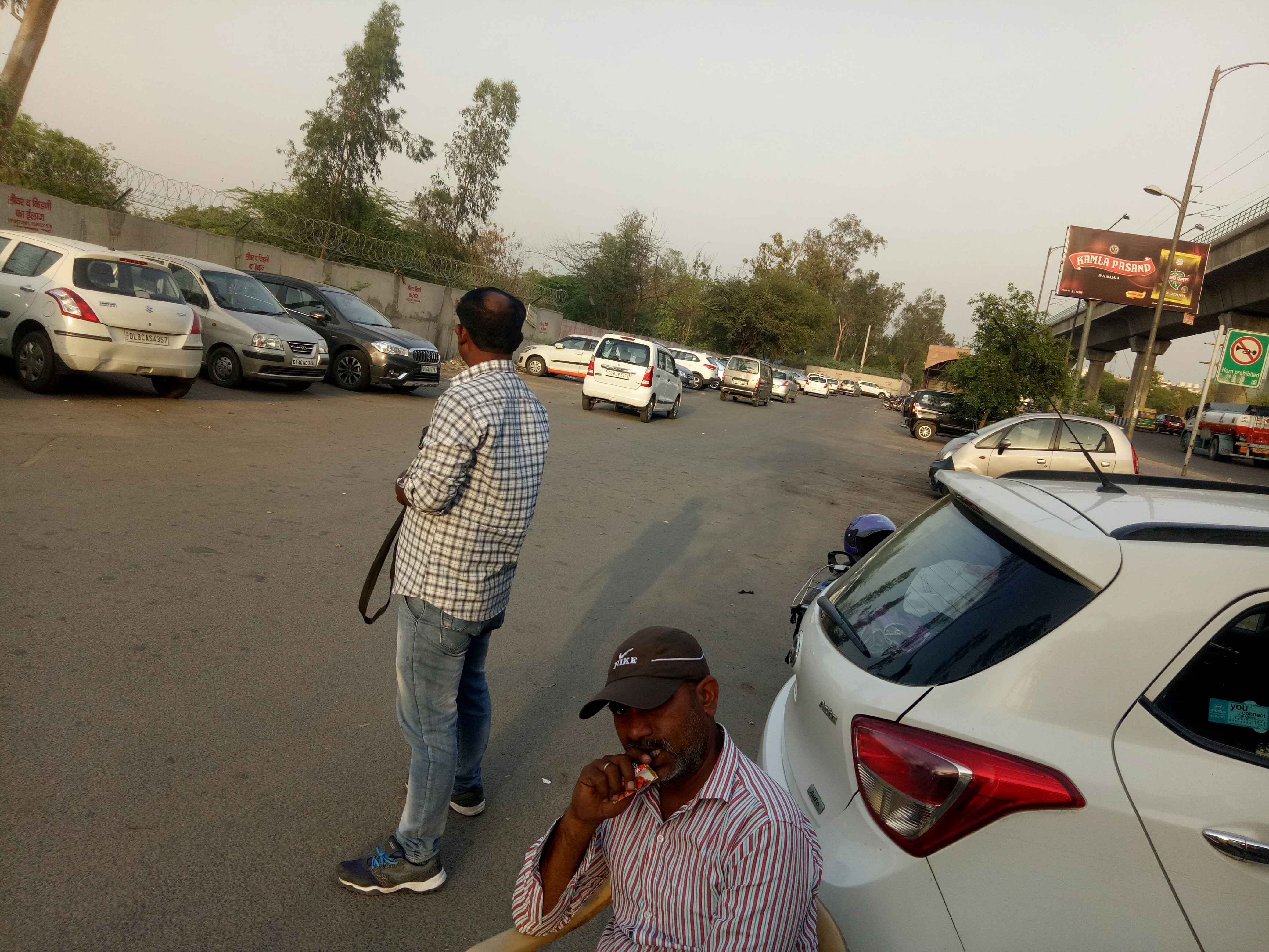 maharaja agersen hospital keshav puram parking In Delhi