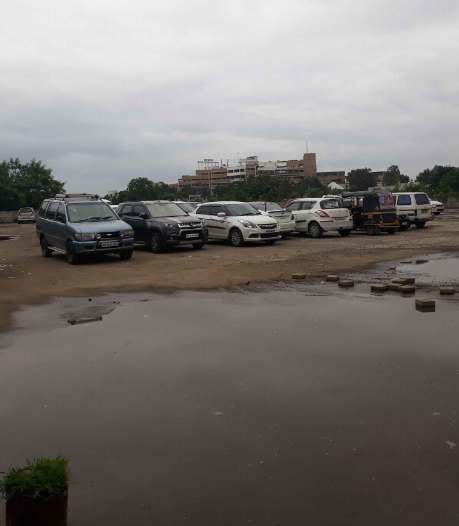 lata mangeshkar hospital 2 parking