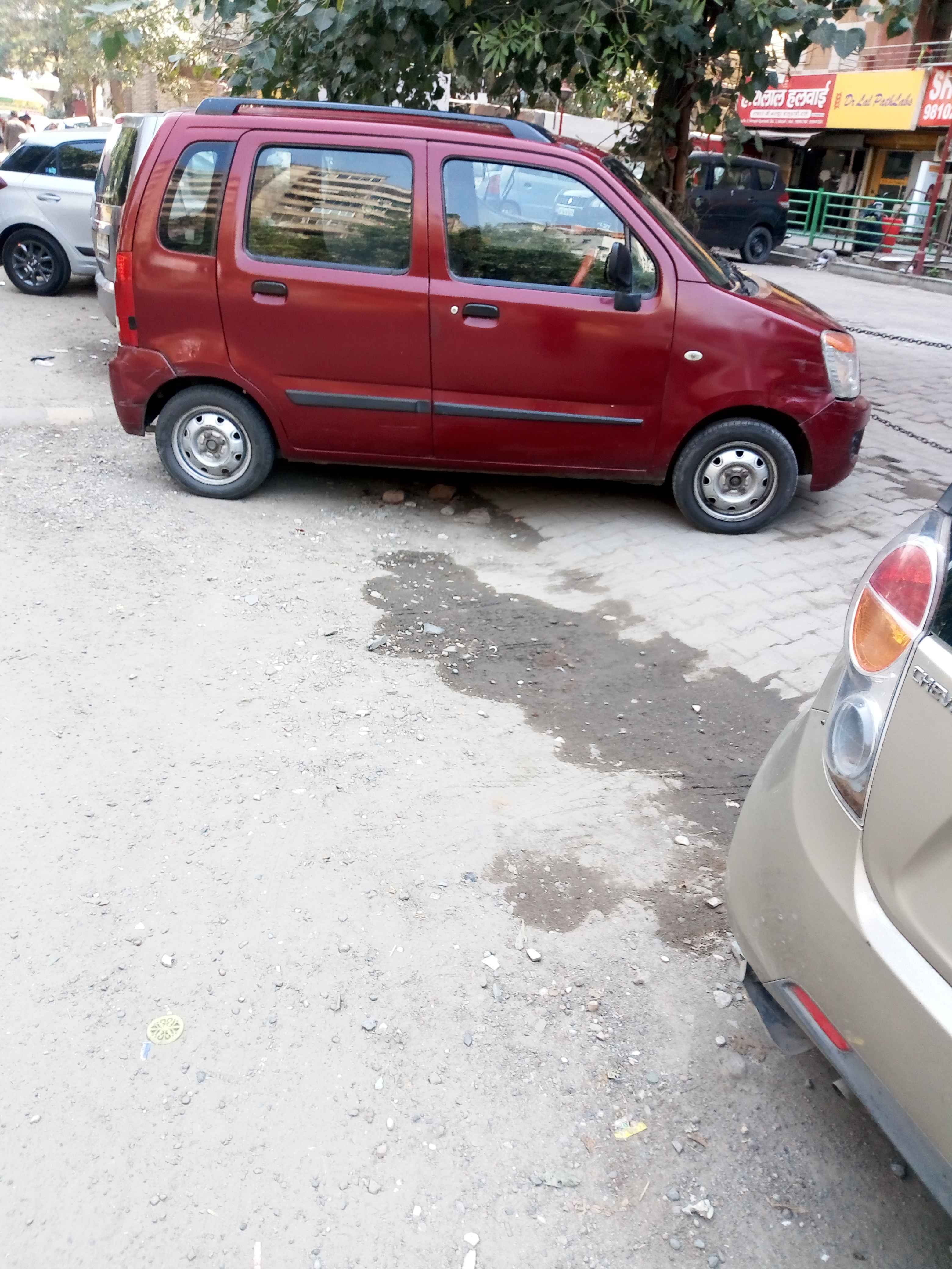 amarpali vaishali parking In Abadgarh